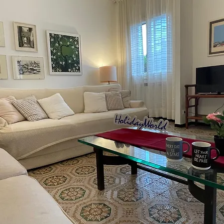 Apartament House Quadrifoglio By World *